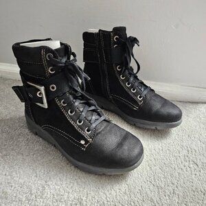 Dromedaris Verity Sneaker Booties Size 6.5 EUC